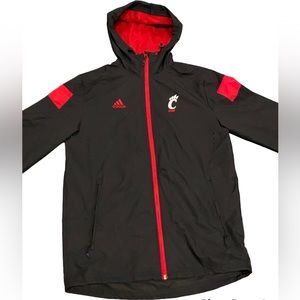University of  Cincinnati Bearcats Addidas Climaproof windbreaker/jacket!